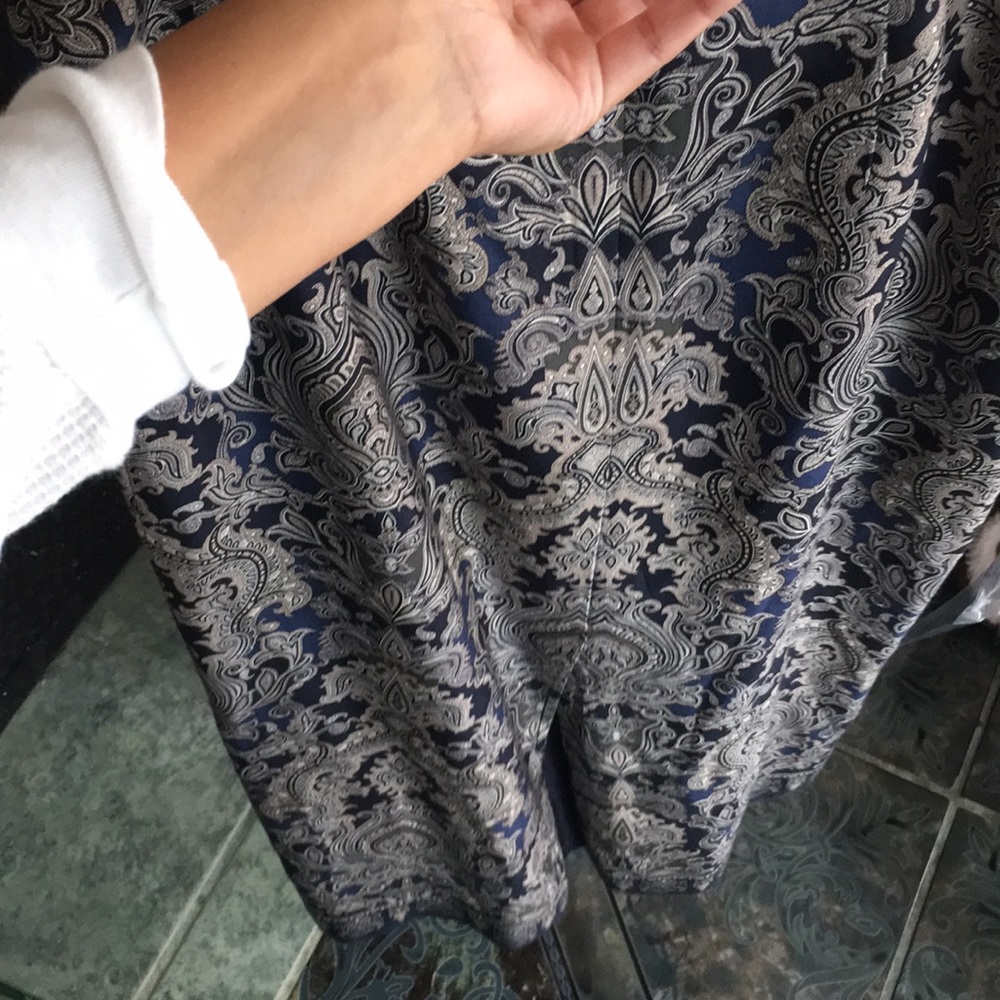 Skirt - Picture 3 of 4
